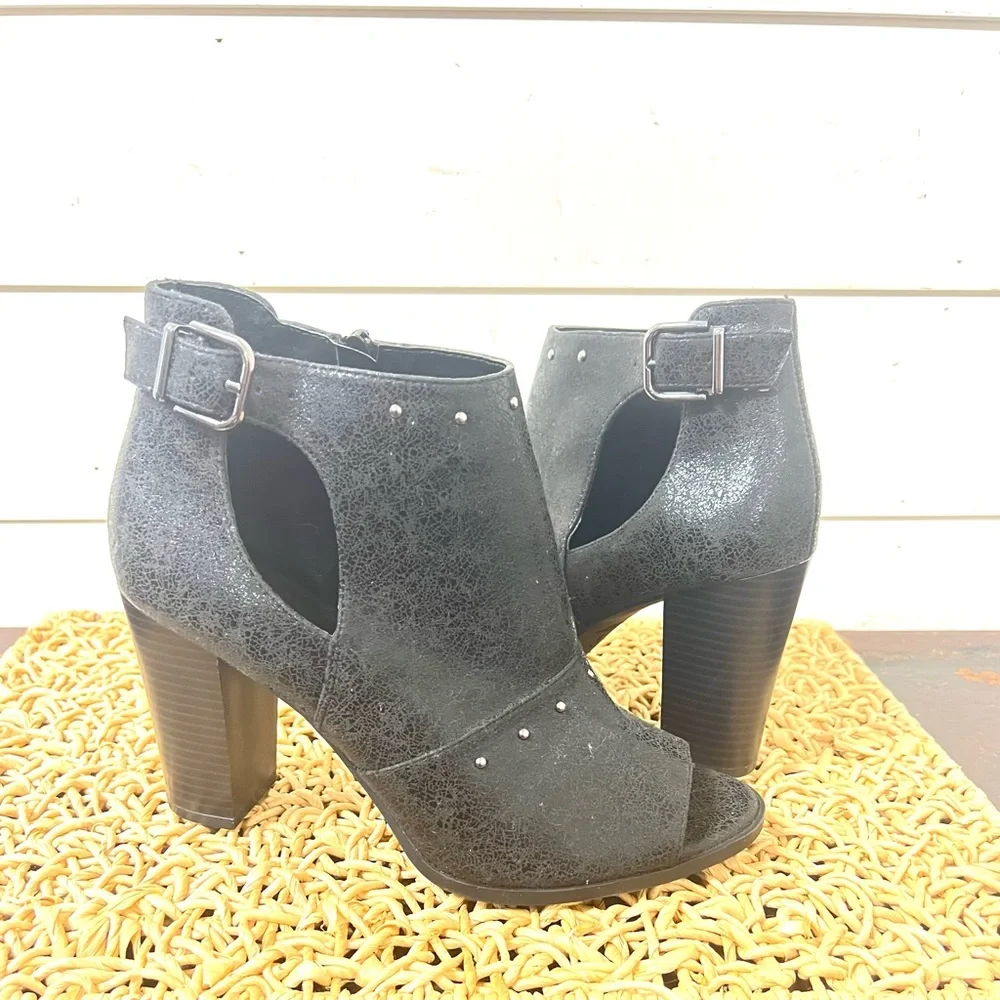 Simply Vera heels open toe size 9 black